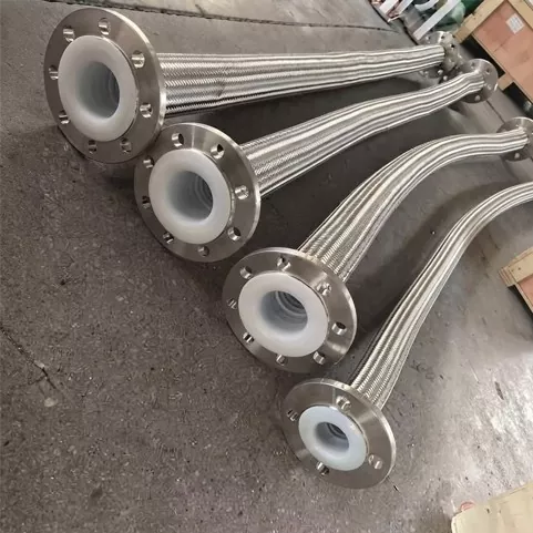 Tubo flessibile in metallo